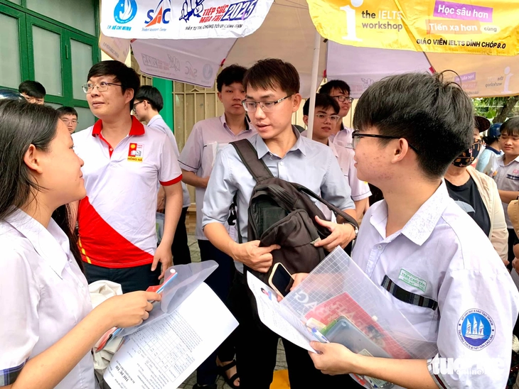 thi tốt nghiệp - Ảnh 1.