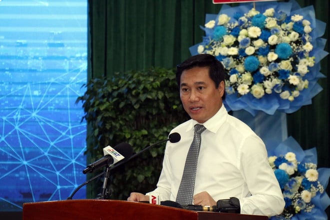 thu-truong-nguyen-tuong-van.jpg