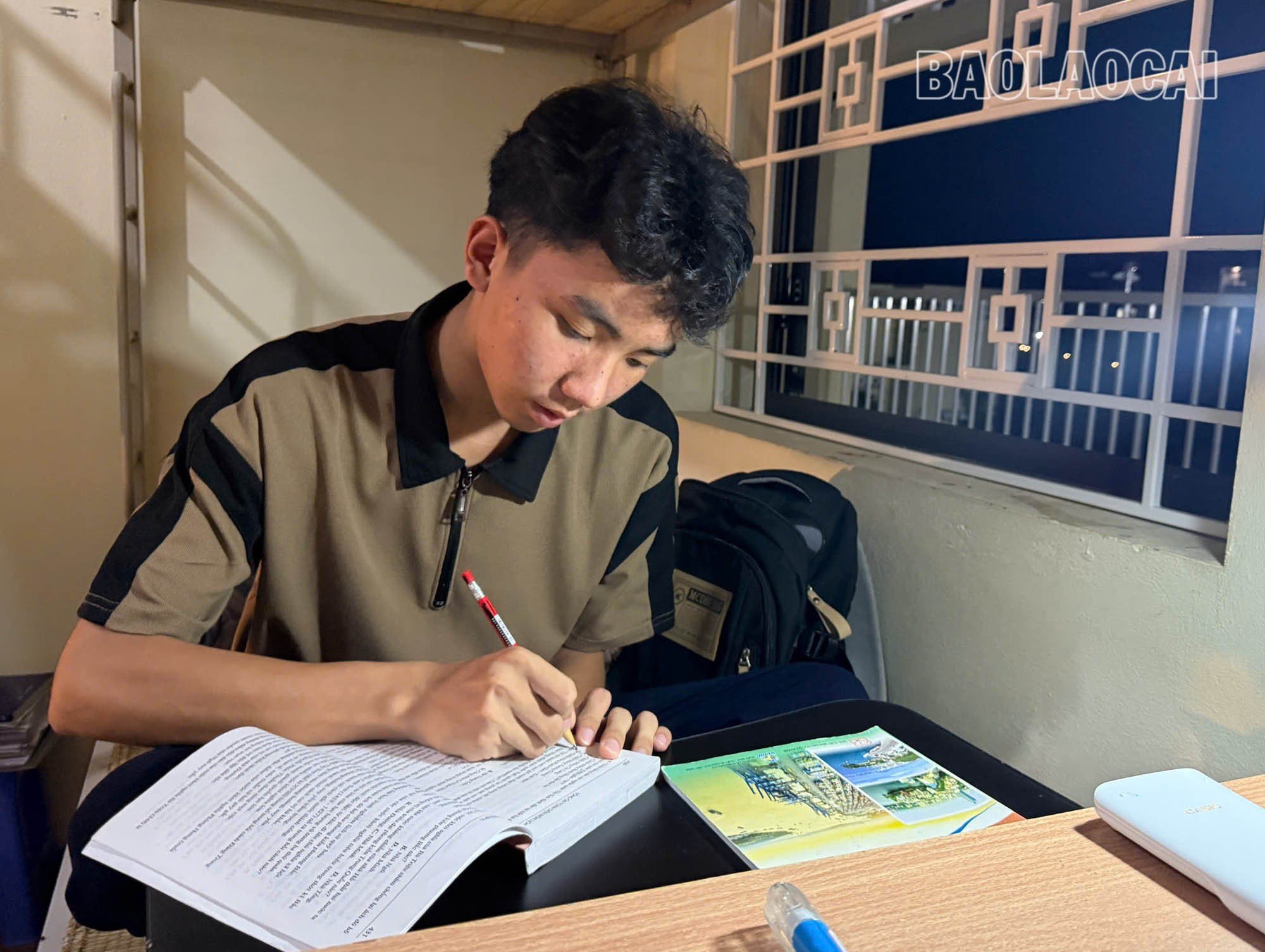 a8.jpg