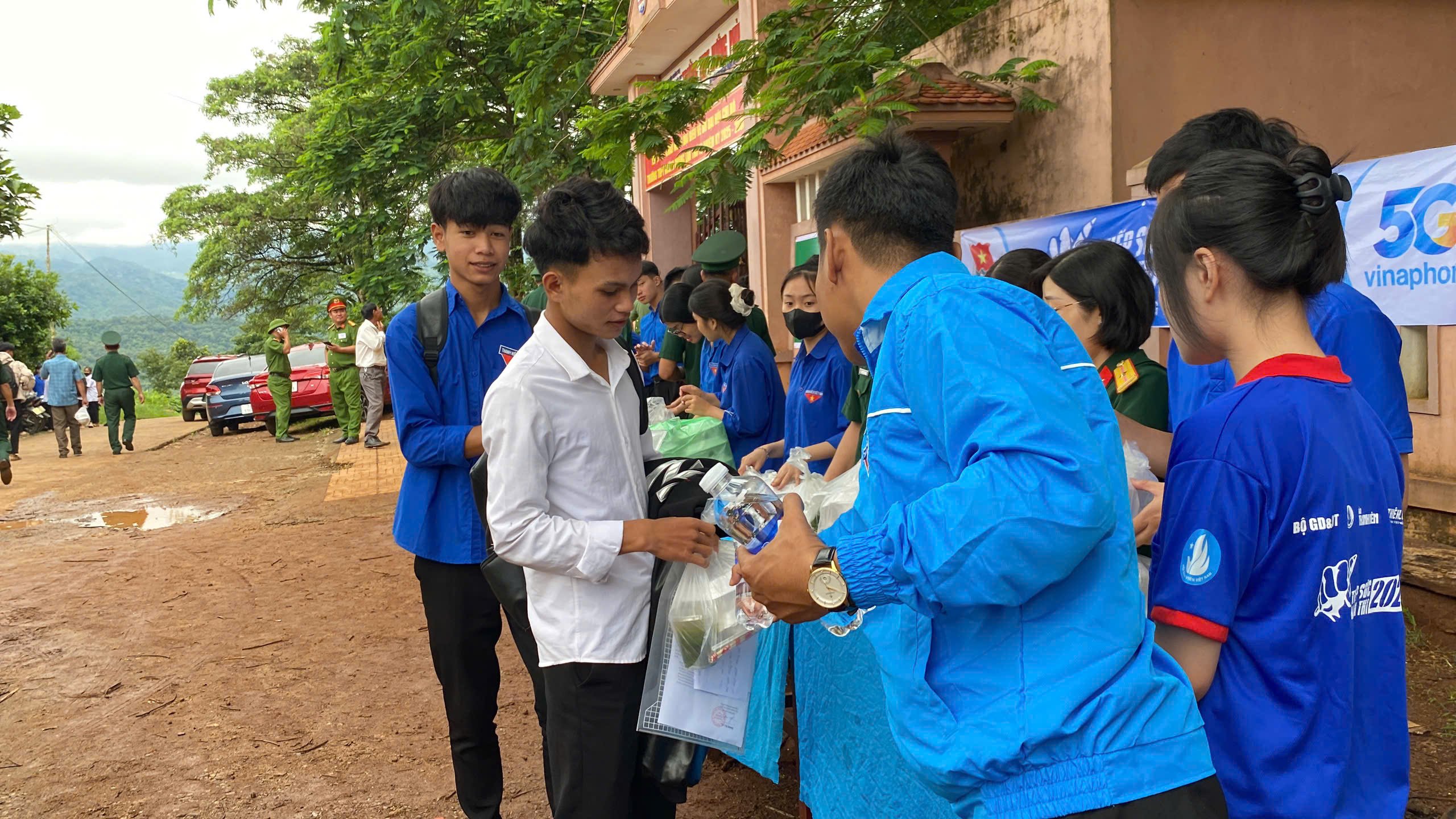 ឧបត្ថម្ភអាហាររាប់រយមុខសម្រាប់បេក្ខជននៅតំបន់ភ្នំ ដើម្បីប្រឡងសញ្ញាបត្រមធ្យមសិក្សាទុតិយភូមិឆ្នាំ២០២៥