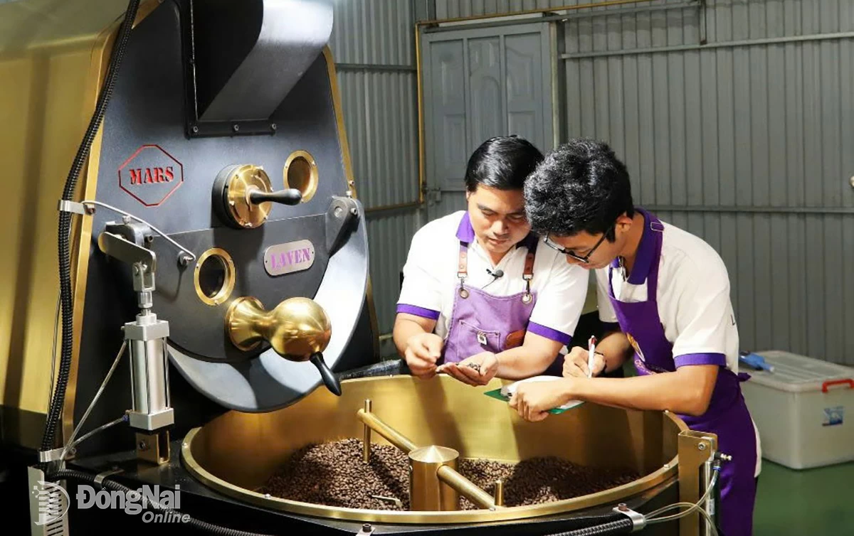 Sản xuất cà phê tại Công ty TNHH Sản xuất và xuất khẩu Lacote Việt Nam (huyện Thống Nhất). Ảnh:V.Gia
