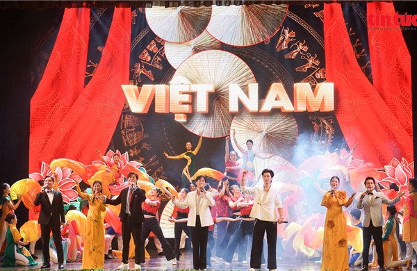 ឧបនាយករដ្ឋមន្ត្រី Mai Van Chinh៖ បង្កើនអំណាចទន់ជាតិតាមរយៈវប្បធម៌