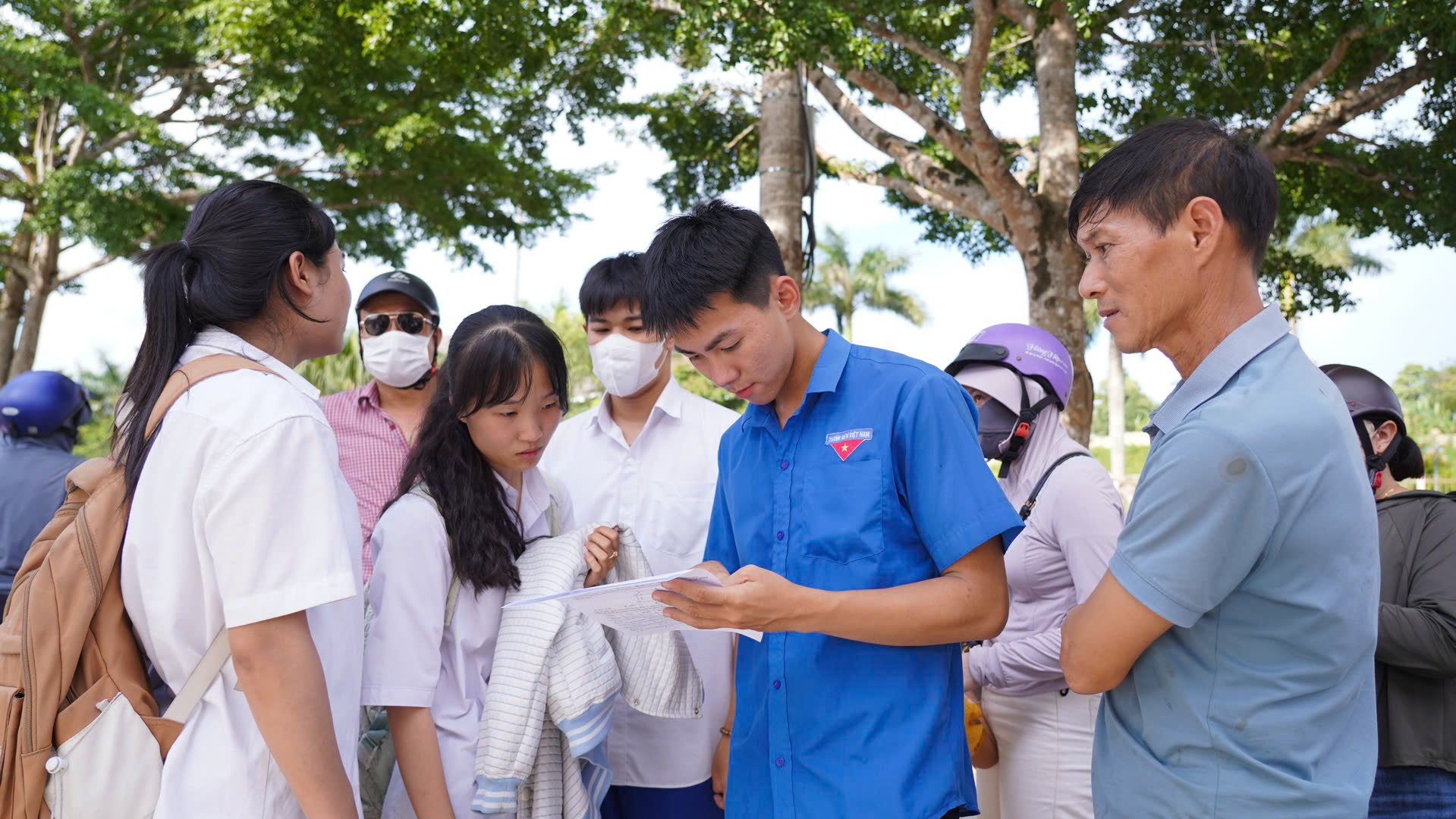 Thí sinh đánh giá đề thi môn Toán kỳ thi tốt nghiệp THPT năm 2025 khó, có tính phân loại cao