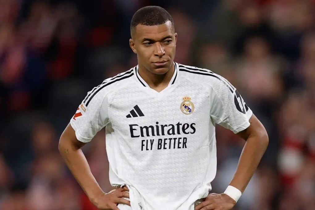 Kylian Mbappe gầy rộc đầy thảm thương, Real Madrid “ngồi trên đống lửa” - 2