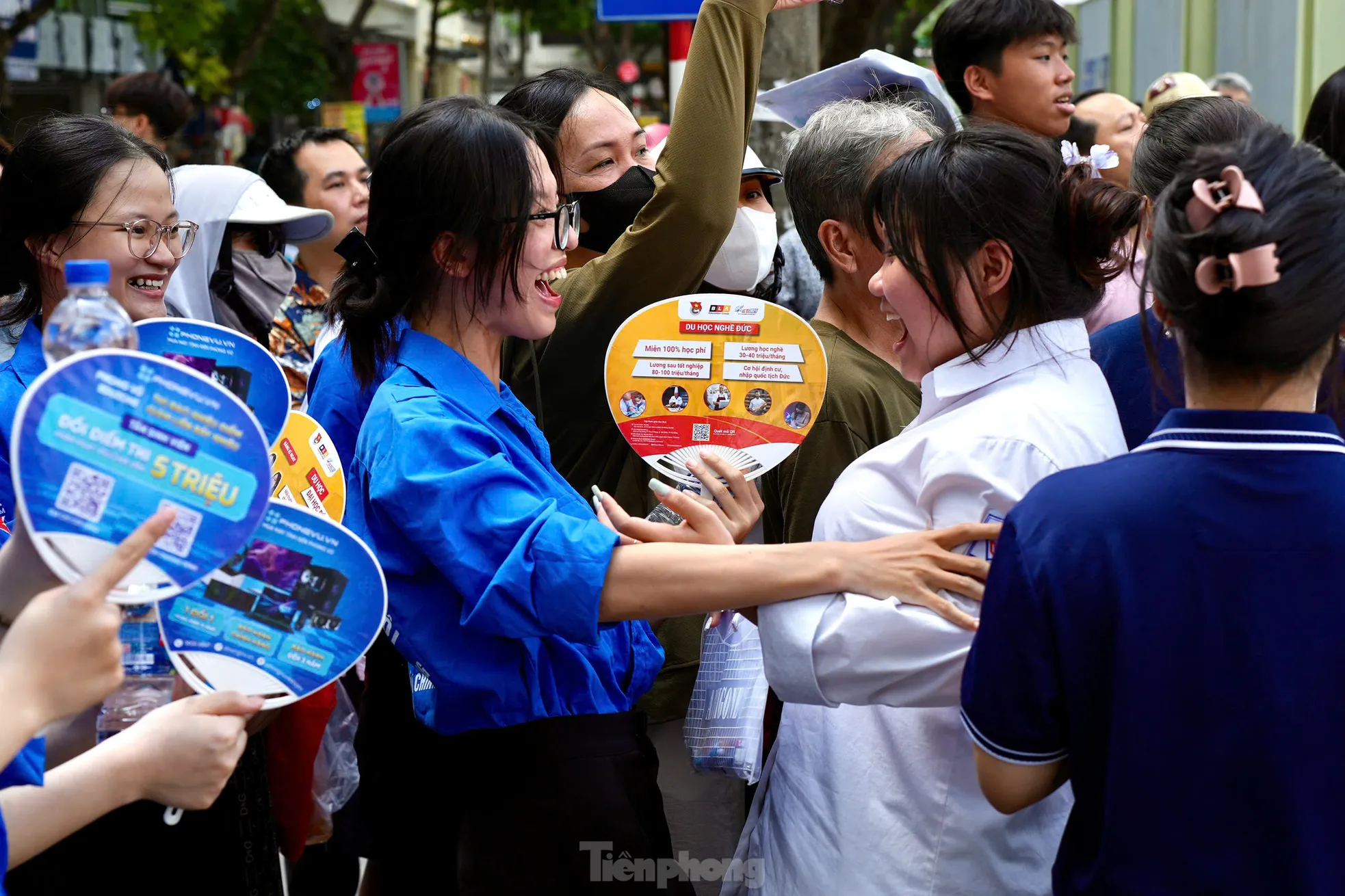 គាំទ្ររដូវកាលប្រឡងលើ “វិថីស្អាតបំផុតនៅទីក្រុងហាណូយ” រូបថត ៩