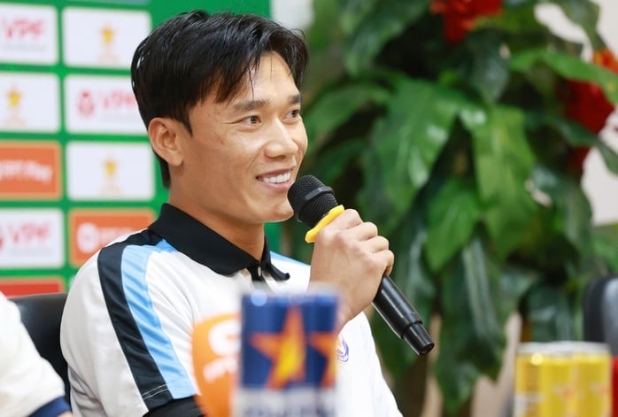 Thủ môn Bùi Tiến Dũng nói gì về Công Phượng?- Ảnh 3.