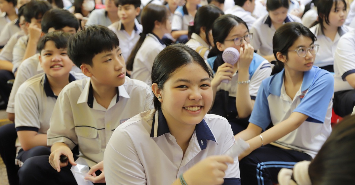 High schools with the highest 10th grade entrance scores in Ho Chi Minh City