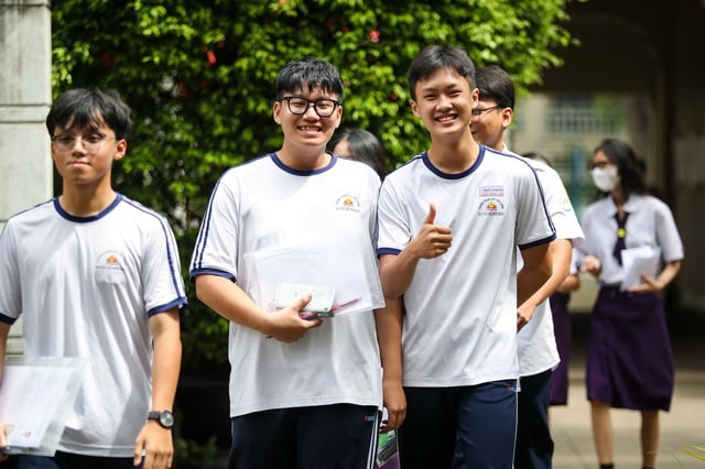 Học thuộc lời Tổng bí thư Tô Lâm, thí sinh mừng rỡ viết văn tốt nghiệp THPT - Ảnh 7.