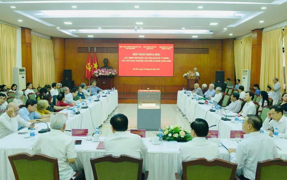 Erstellen eines Dossiers für den Vorschlag, das Goldene Buch der Nguyen Ai Quoc Schule als Nationalschatz anzuerkennen – Foto 3
