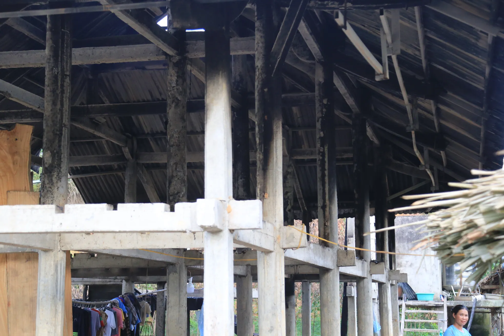 Dao ethnic female student lost her home, overcame adversity to enter photo contest 2