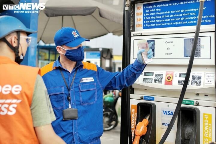 Giá xăng dầu trong nước tăng. (Ảnh minh họa: Minh Đức)