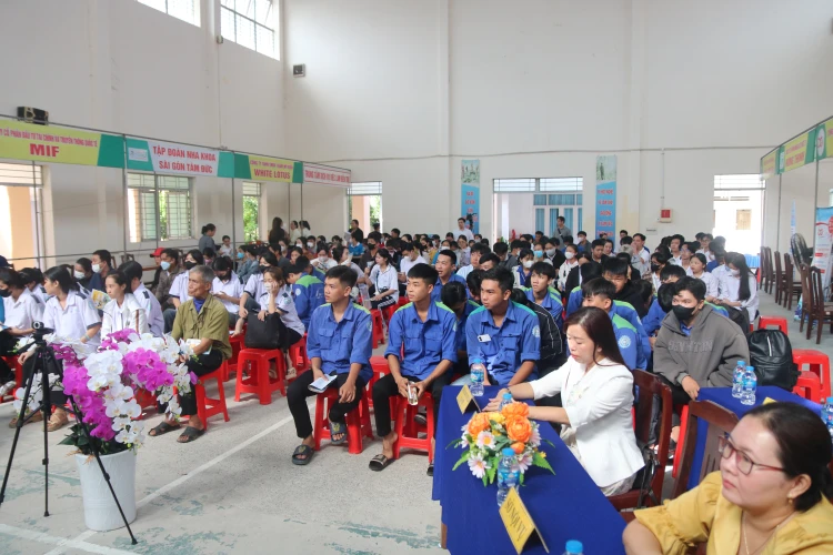 รับสมัครตำแหน่งงานมากกว่า 1,000 อัตรา ในงานมหกรรมหางาน เดือนมิถุนายน 2568