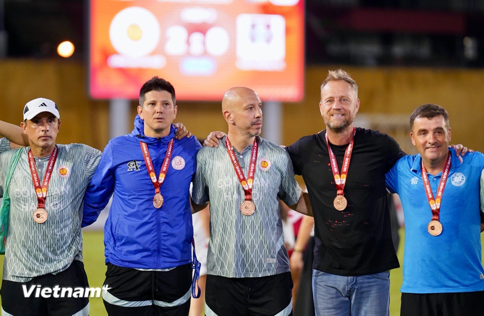 After completing the V-League season, coach Mano Polking and his team will look forward to the match against The Cong-Viettel in the National Cup semi-finals, taking place on June 26. (Photo: Minh Thu/Vietnam+)