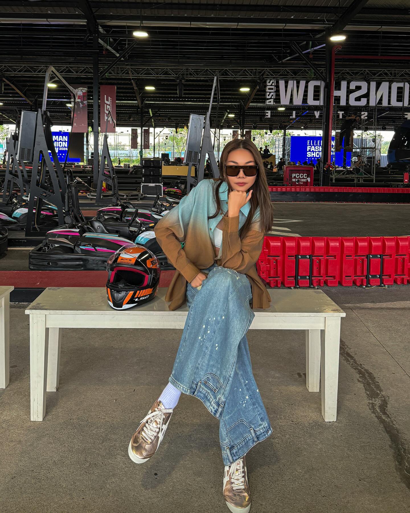 Quần jeans rất đơn giản nhưng sao Việt lại khéo mặc theo 10 cách long lanh, sang chảnh- Ảnh 7.