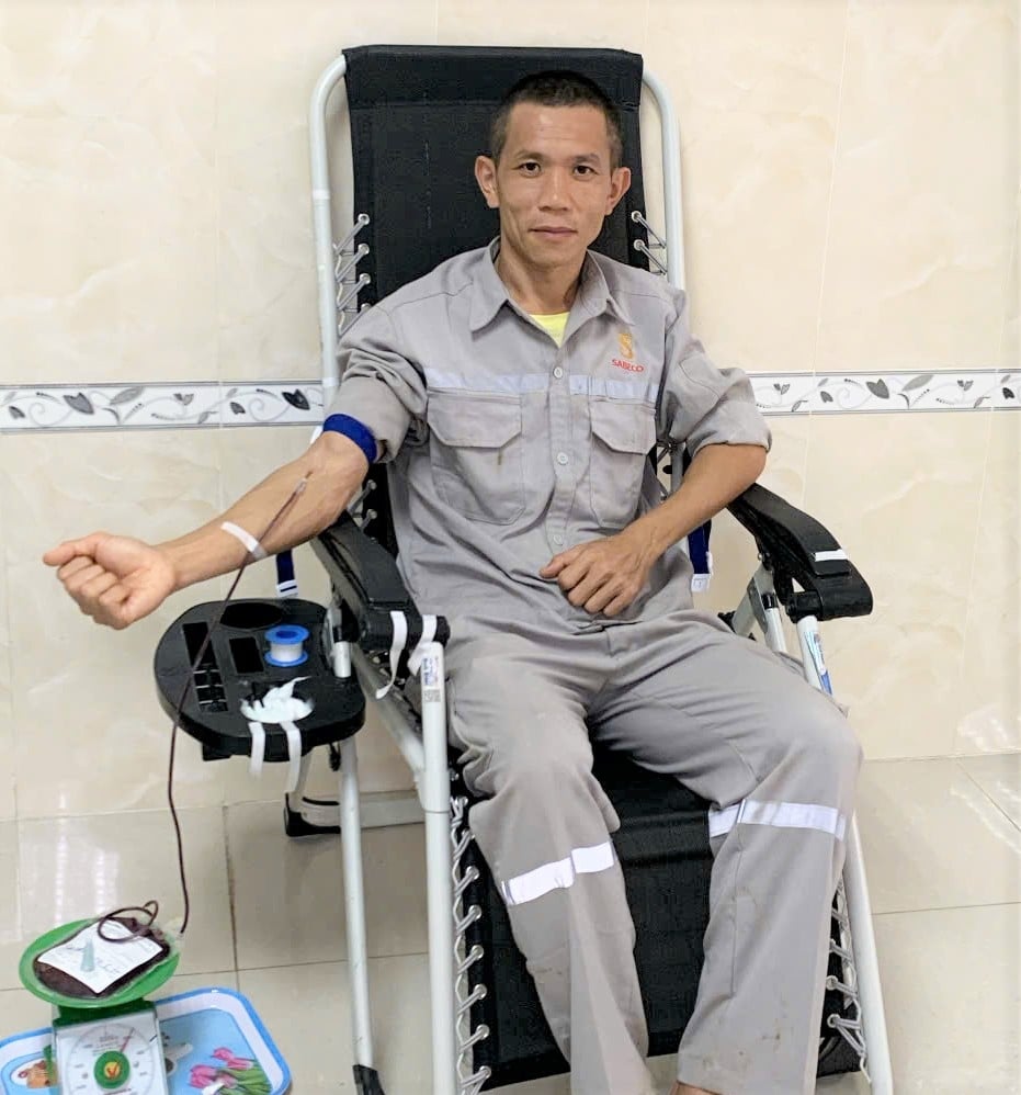 After 2 days of calling for emergency blood donations, Lam Dong II Hospital received 65 units of blood to serve emergency and treatment for patients.