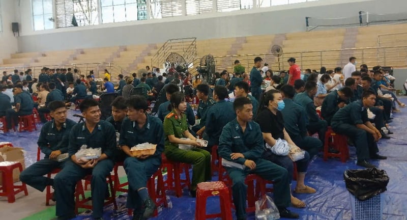ប្រជាជន 650 នៅ Khanh Hoa ចូលរួមបរិច្ចាកឈាមដោយស្ម័គ្រចិត្ត -0