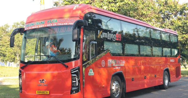 SHB Da Nang fans follow the team to Ho Chi Minh City before the "life and death" match