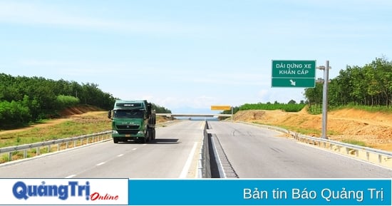 Tăng tốc thi công để cao tốc Vạn Ninh - Cam Lộ kịp thông xe kỹ thuật ngày 10/7