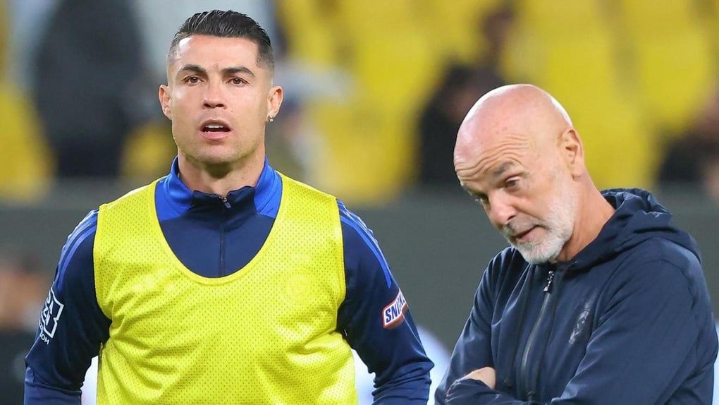 Ronaldo quay ngoắt 180 độ, chốt xong tương lai, Al Nassr sa thải HLV thứ 4 - 2