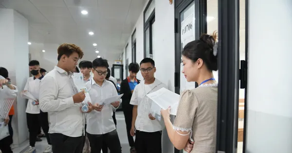 លេច​ធ្លាយ​ព័ត៌មាន​ប្រឡង​គណិតវិទ្យា ក្រសួង​អប់រំ បញ្ជូន​ទៅ​ក្រសួង​សន្តិសុខ​សាធារណៈ ដើម្បី​ពិនិត្យ