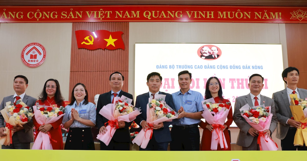 មហាសន្និបាតលើកទី ២ នៃគណៈកម្មាធិការបក្សមហាវិទ្យាល័យសហគមន៍ Dak Nong