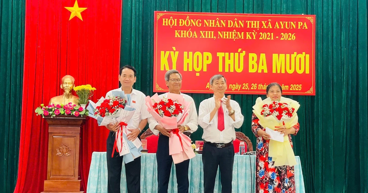 សម័យប្រជុំលើកទី 30 នៃក្រុមប្រឹក្សាប្រជាជនក្រុង Ayun Pa លើកទី 13 បានអនុម័តសេចក្តីសម្រេចចិត្តចំនួន 4