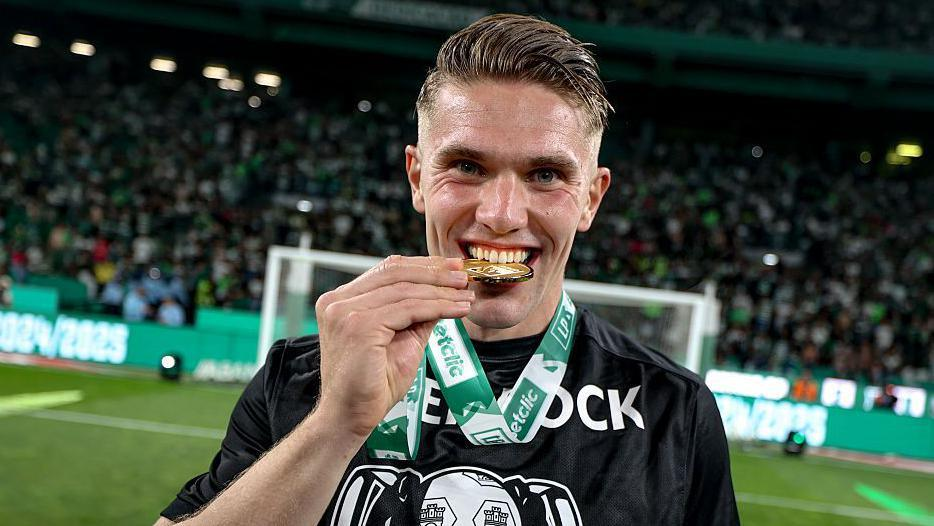 Football transfer news 6/26: Arsenal about to have a 