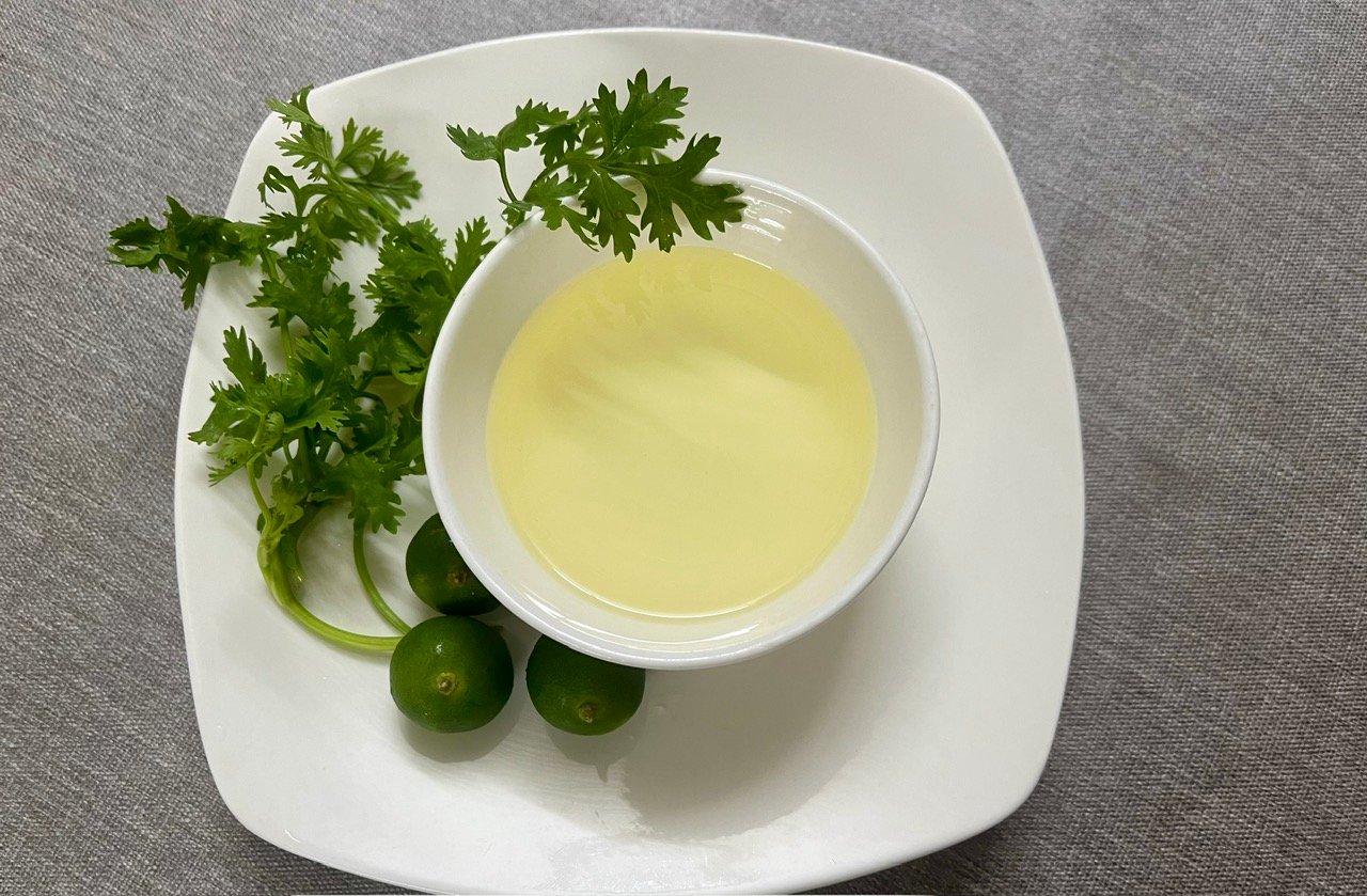 Lưu ý khi chọn mua và cách sử dụng dầu ăn an toàn cho sức khỏe - Ảnh 1.