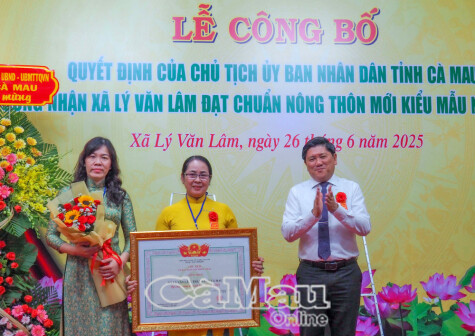 Cà Mau có xã đầu tiên đạt chuẩn nông thôn mới kiểu mẫu