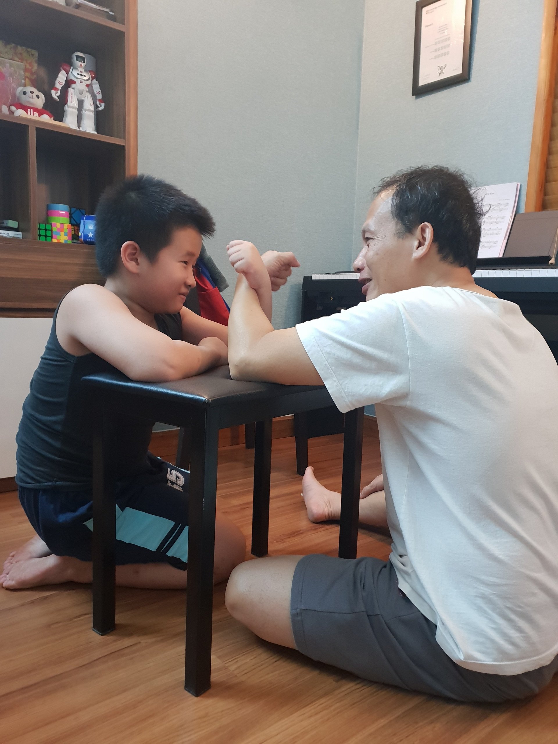 Thủ khoa 2 trường chuyên nói gì khi được hỏi Em có phải thần đồng không? - 5