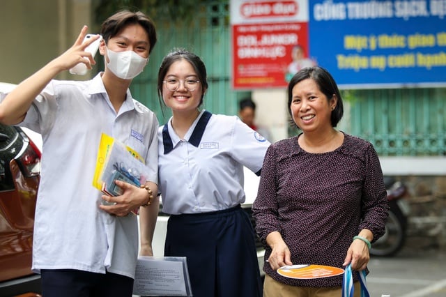 Học thuộc lời Tổng bí thư Tô Lâm, thí sinh mừng rỡ viết văn tốt nghiệp THPT - Ảnh 6.
