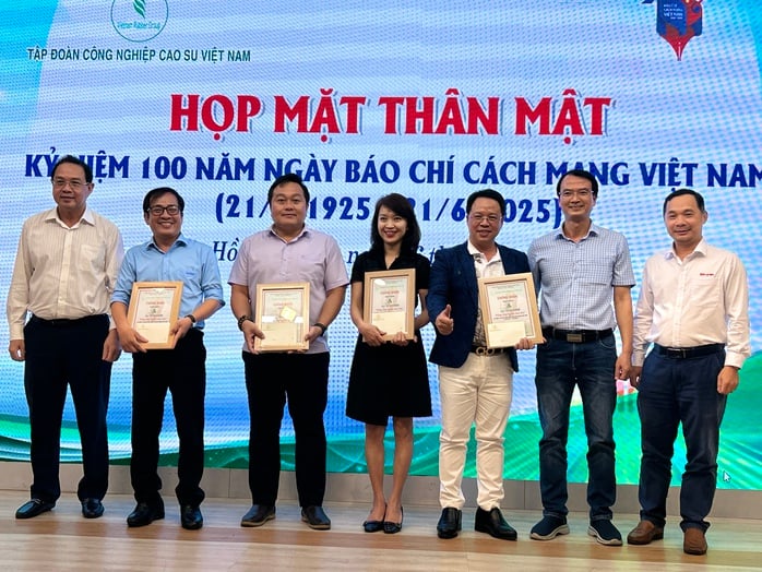 Sôi động Hội thi karaoke 