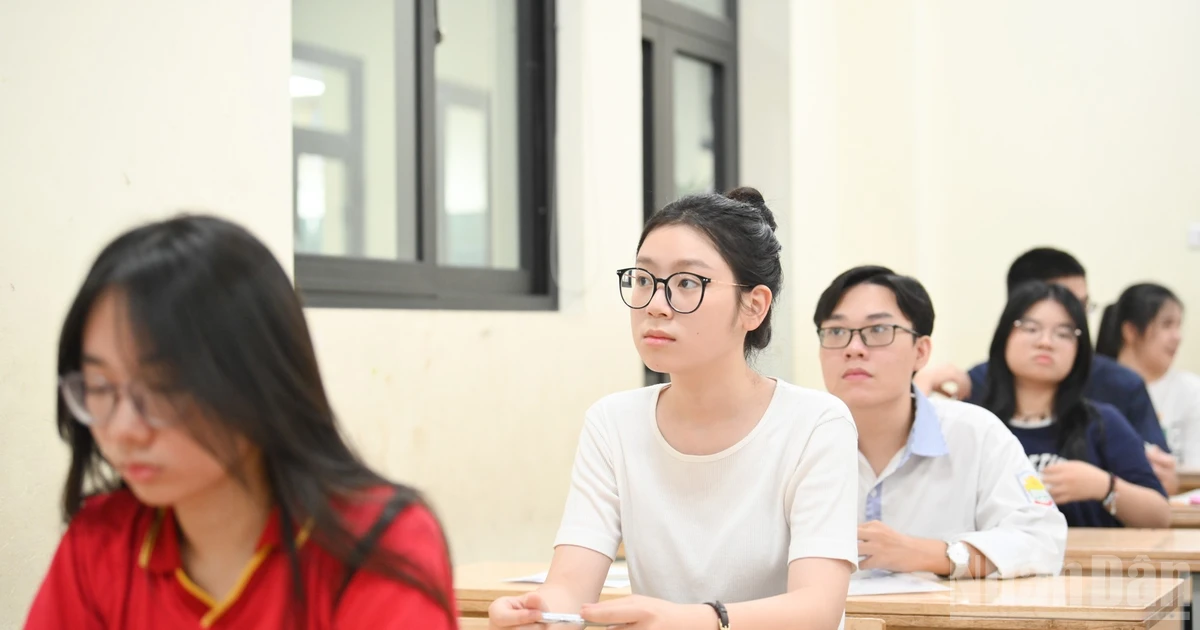 Cách tra điểm chuẩn tuyển sinh đại học năm 2025