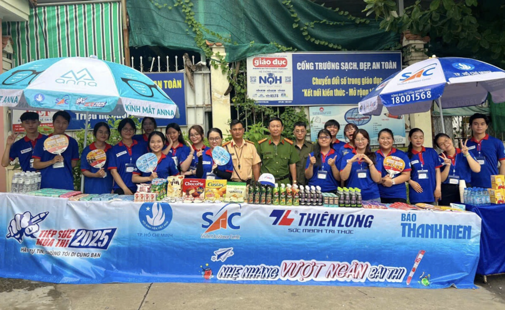Thiếu tá công an chạy đua với thời gian, giúp nữ sinh kịp thi tốt nghiệp - 1