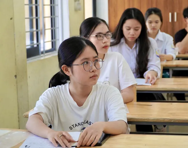 [Cập nhật] Đề thi môn Ngữ văn, cập nhật giải đề ảnh 1