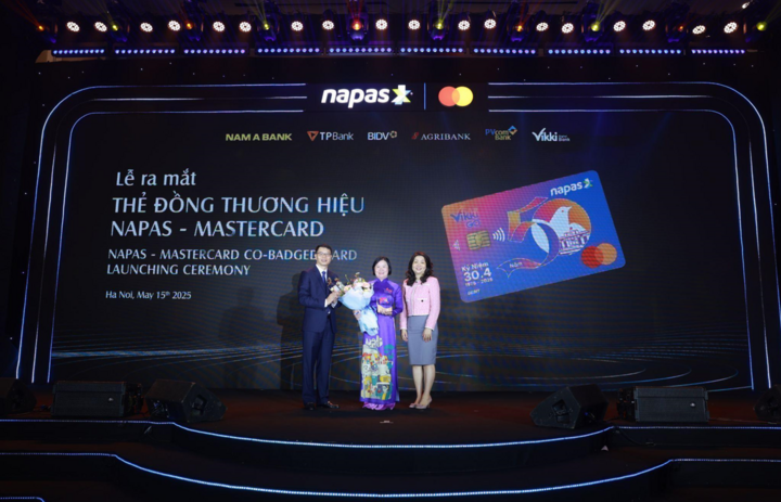 With the VikkiGO Integrated Payment card, customers can receive parallel incentives from both NAPAS and Mastercard networks.