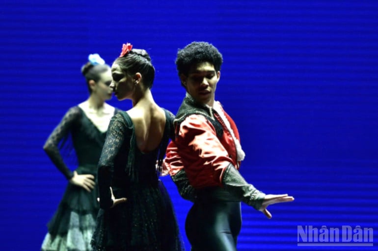 ndo_br_1000024740-1821.jpg