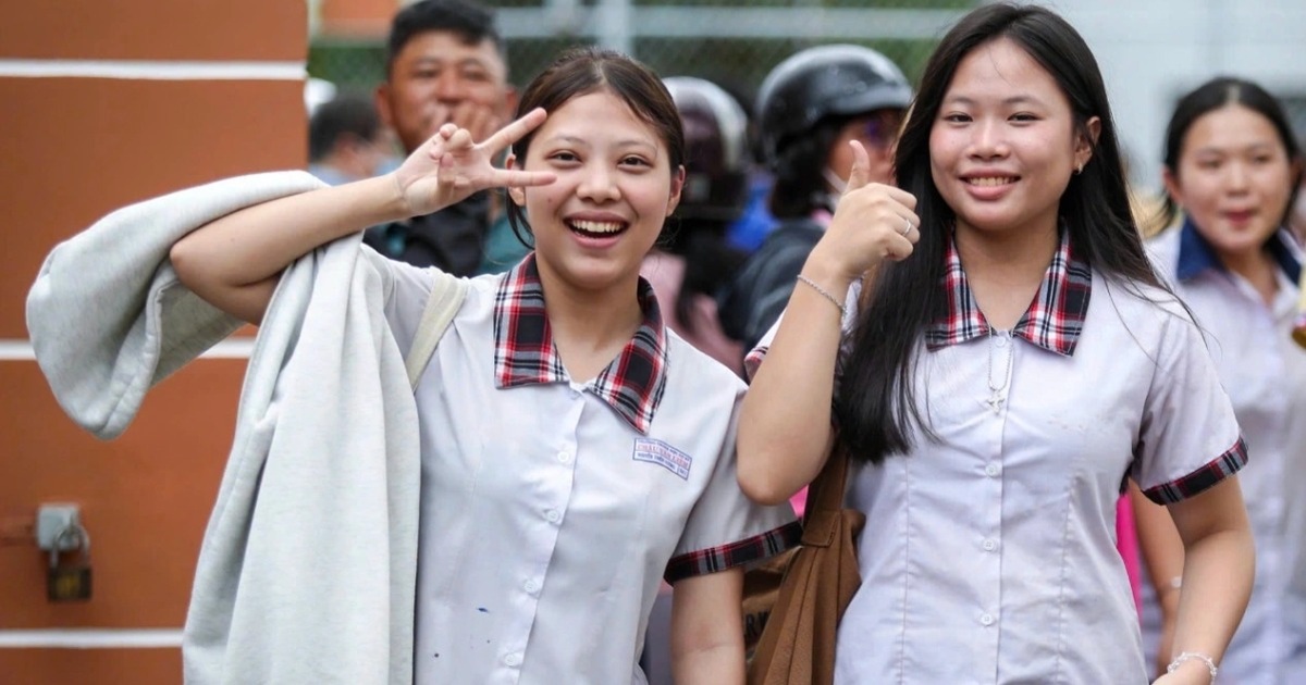 Nghĩ khác đi và làm mới mình vào đề văn tốt nghiệp 2025 chương trình cũ