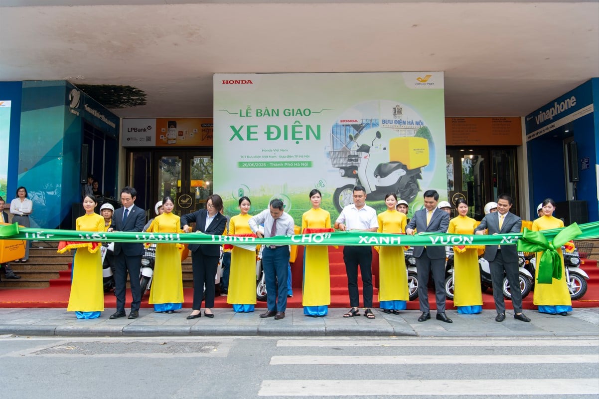 Honda Việt Nam và Bưu điện Việt Nam đẩy mạnh hợp tác chiến lược, mở rộng triển khai Dự án sử dụng xe điện giao hàng