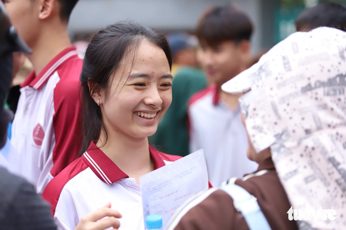 đề thi văn - Ảnh 13.