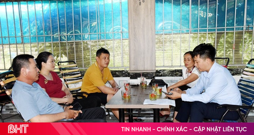 ครูที่ได้รับการสนับสนุนจำนวน 43 คนในอำเภอกึ๋ญอานห์ได้รับการโอนกลับไปยังโรงเรียนเดิมของตน