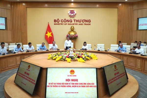 Kiến nghị rà soát quy chuẩn kỹ thuật, gỡ vướng cho doanh nghiệp xăng dầu