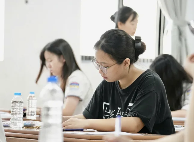 Bộ GD&ĐT: Kết thúc ngày thi đầu tiên, 15 thí sinh bị đình chỉ thi ảnh 1
