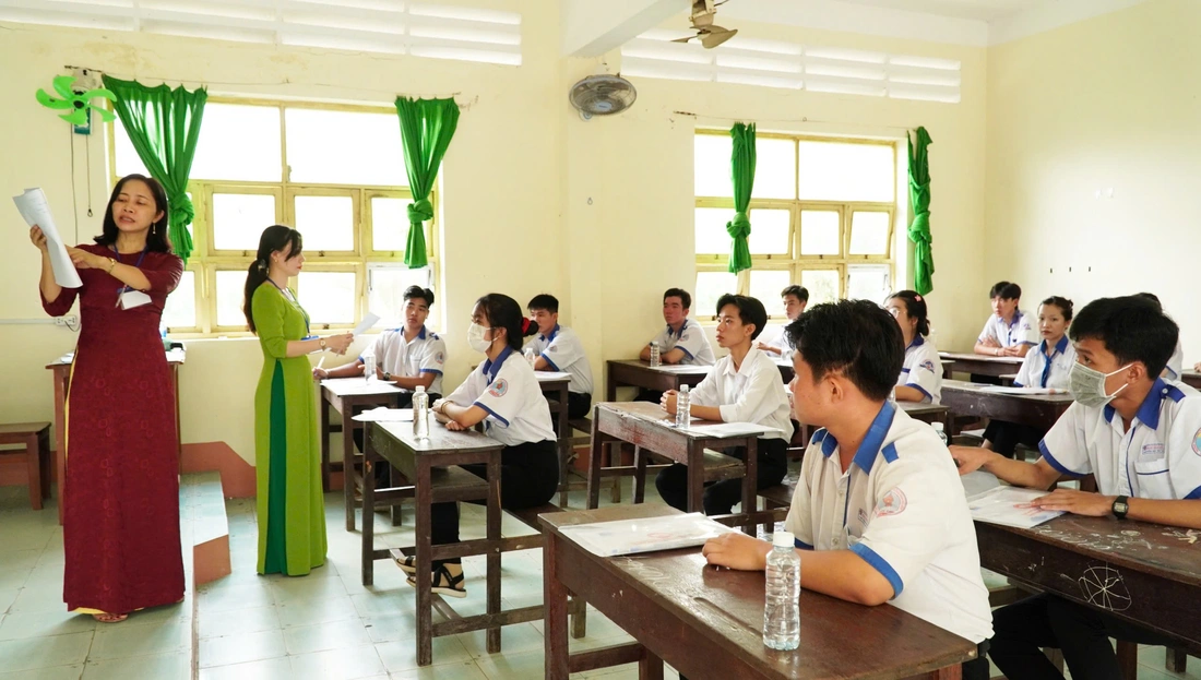 thi tốt nghiệp - Ảnh 26.