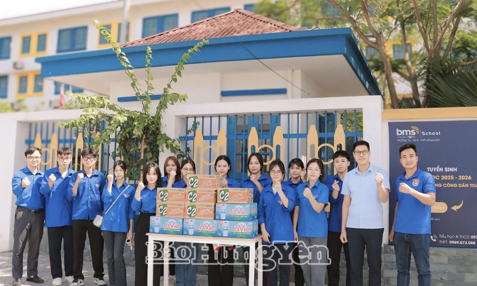 Hung Yen: Over 2,200 volunteers participate in "supporting exam season"