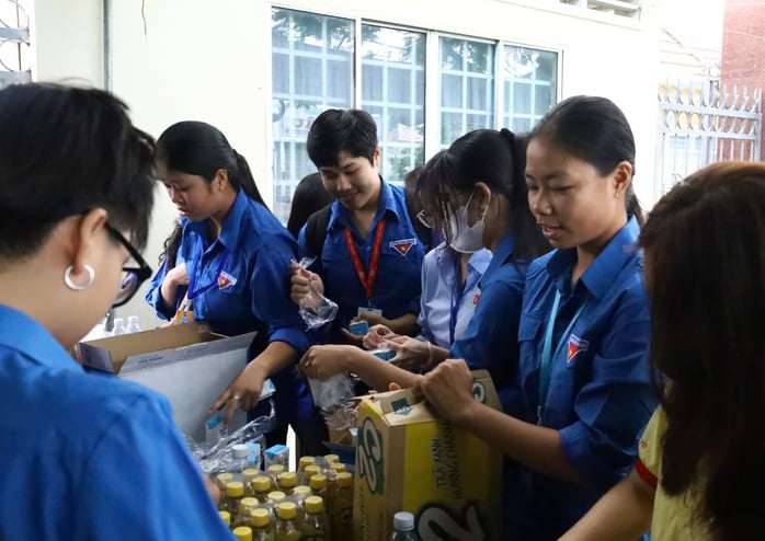 Nhiều trường ở Cần Thơ hỗ trợ suất ăn cho thí sinh thi tốt nghiệp THPT- Ảnh 4.