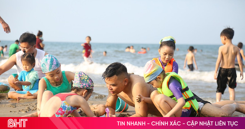 Xuan Thanh Beach is increasingly attractive to tourists.