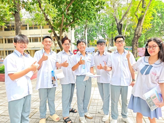 Thi tốt nghiệp THPT 2025: Gợi ý giải đề giáo dục kinh tế và pháp luật - Ảnh 1.