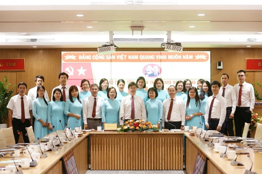 Chi bộ Trung tâm Truyền thông KH&CN: Khẳng định vai trò nòng cốt trong công tác truyền thông KHCN,ĐMST&CĐS quốc gia - Ảnh 6.