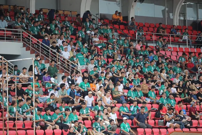 ផ្សាយផ្ទាល់ SHB Da Nang vs Binh Phuoc: Cong Phuong ក្នុងឈុតចាប់ផ្តើម 1